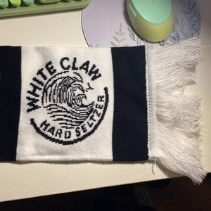 White Claw Scarf